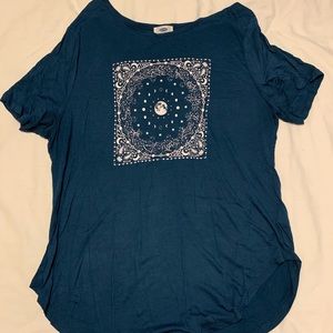 Old navy graphic tee